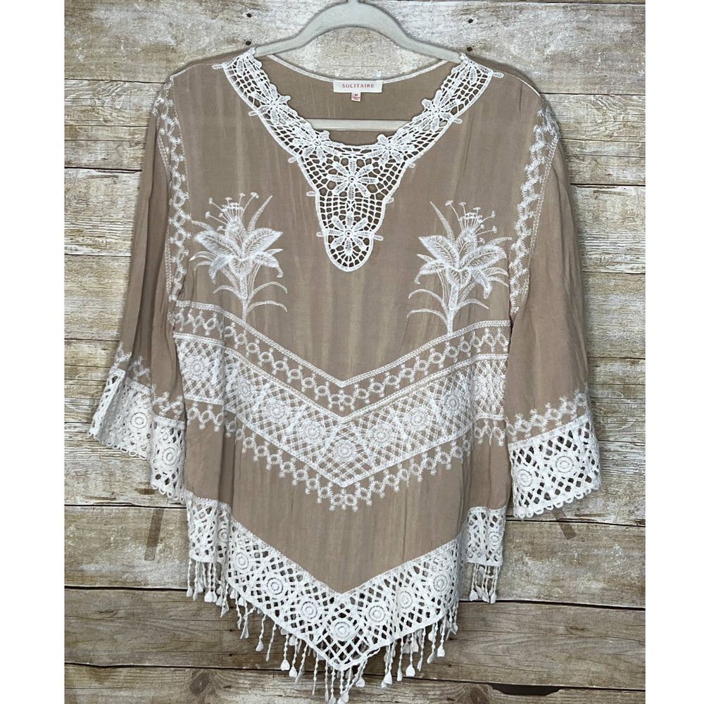 SOLITAIRE BOHO FLORAL COASTAL COWGIRL WESTERN BOUTIQUE EMBROIDERED BLOUSE MEDIUM